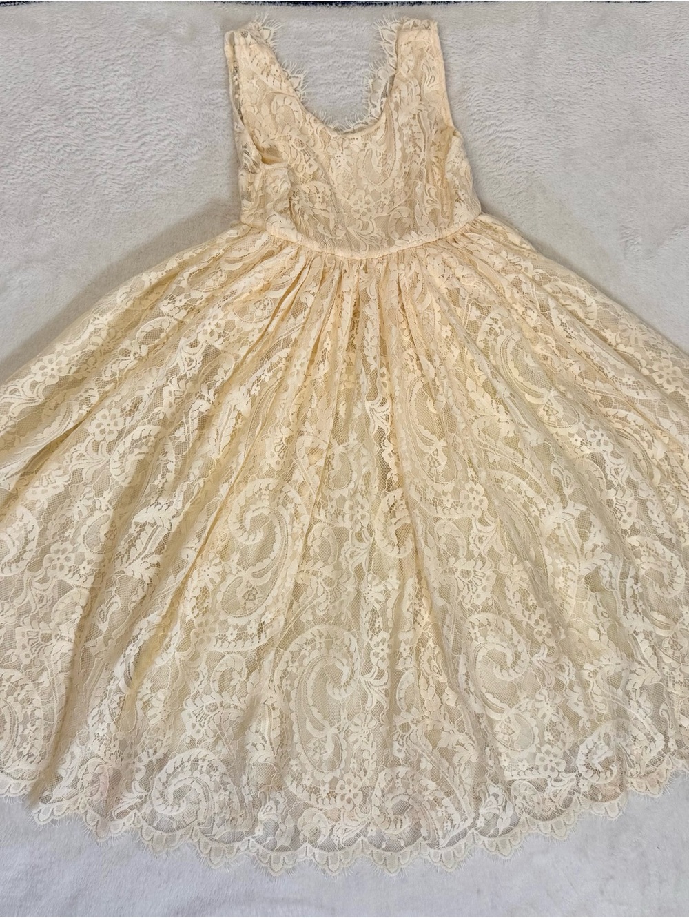 Nicolette’s Couture Girls Ivory Lace Fit and Flare Formal Dress Size 4T NWT